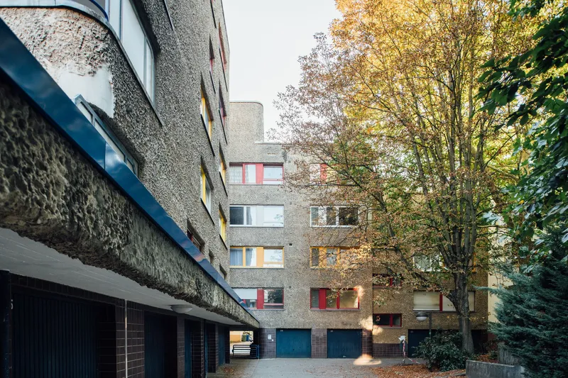 Attraktive 2-Zimmer-Wohnung mit Balkon und viel Gestaltungspotenzial zu vermieten — photo 1